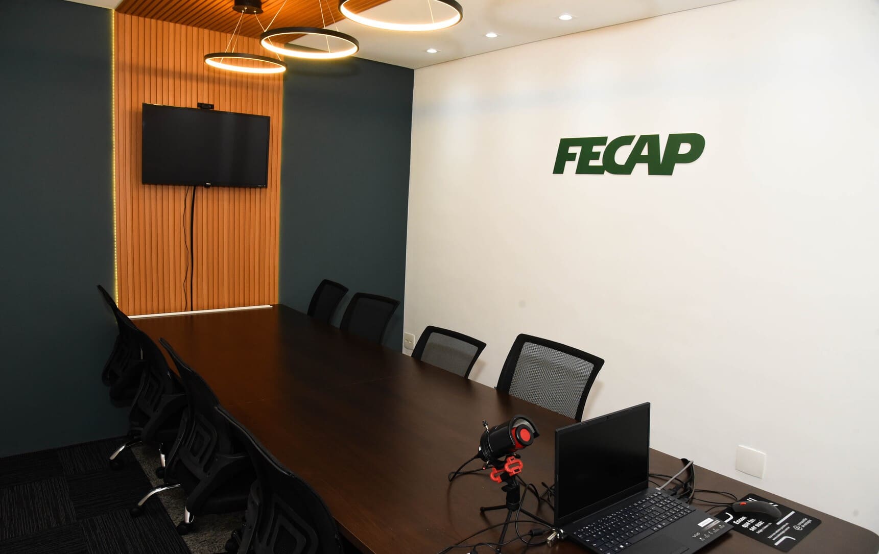 Imagem da sala do 5º andar do bloco e