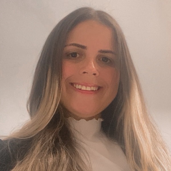 Aline Germano Costa