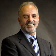 Imagem de Mauro de Salles Aguiar