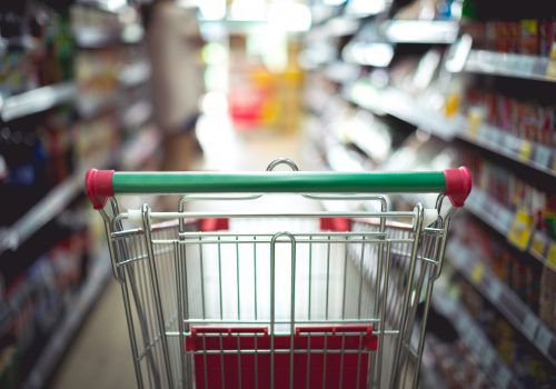 Pesquisa mostra empresários menos confiantes no comércio