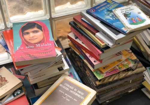 Colégio FECAP arrecada livros para criar biblioteca em escola de comunidade quilombola da Bahia