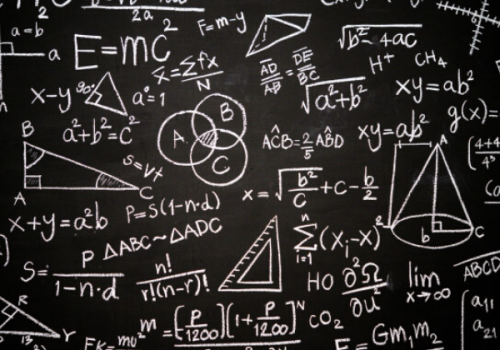 Laboratório de Métodos Quantitativos: professores atendem alunos on-line