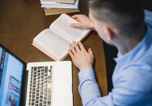 Confira agenda de cursos de aperfeiçoamento on-line do mês de junho