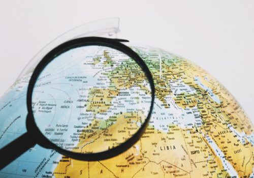 Alunos buscam passado de imigração das famílias em atividade de Geografia