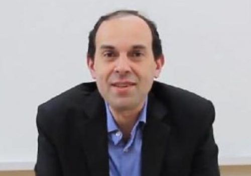 Fred, ex-aluno, responde dúvidas sobre o curso de Ciências Contábeis