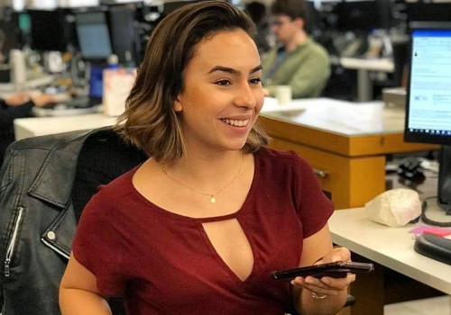Alumni Alvarista: ex-aluna Gabriela trabalha na B3