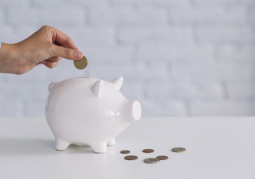 Como fica a poupança com a queda da taxa Selic?