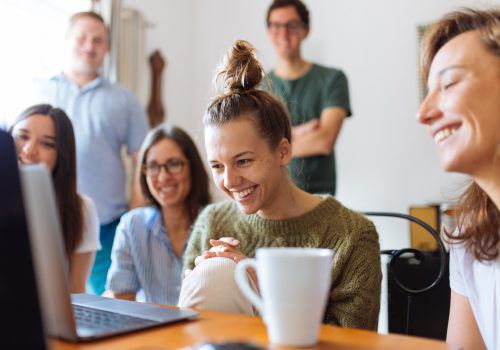 Liderança feminina: ANAMBA e Coletivo Feminista Ruth Cardoso apresentam webinar