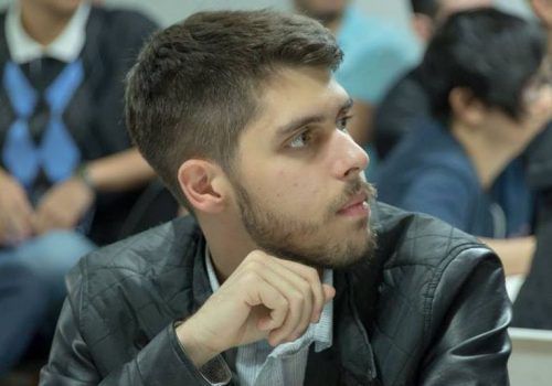 Alumni Alvarista: ex-aluno do Colégio FECAP hoje é programador no Instituto Butantan