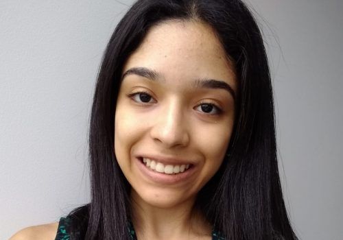 Alumni Alvarista: Vitória é aprovada em trainee de uma das maiores empresas de auditoria e contabilidade do mundo