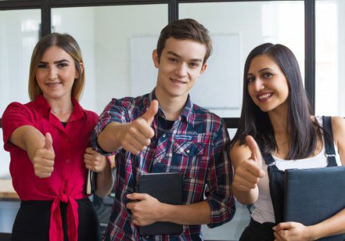 Especialista dá dicas para estudantes conseguirem o 1º estágio