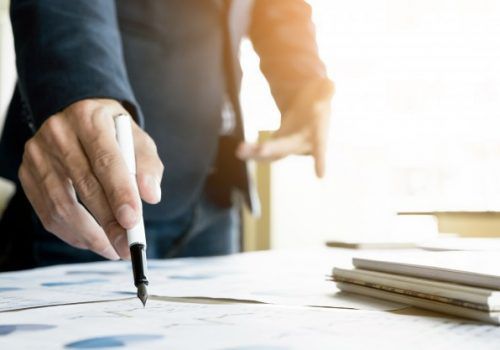 Mercado exige que profissionais resolvam problemas e tomem decisões: saiba mais sobre essas competências