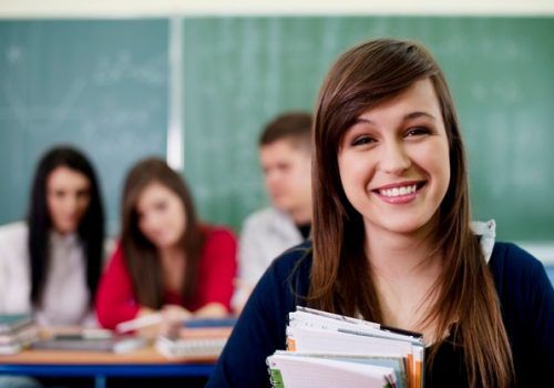 O ensino médio mudou, mas na FECAP ele sempre foi diferente. Confira! 