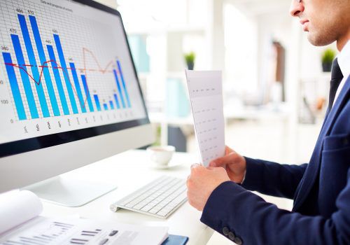 61% dos executivos devem fazer próximo curso de forma híbrida, aponta pesquisa