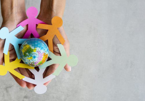 Diversidade nas empresas: caminho da inclusão ainda é longo, diz especialista