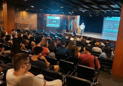 Aulas presenciais da Graduação são retomadas com total segurança e seguindo protocolos 