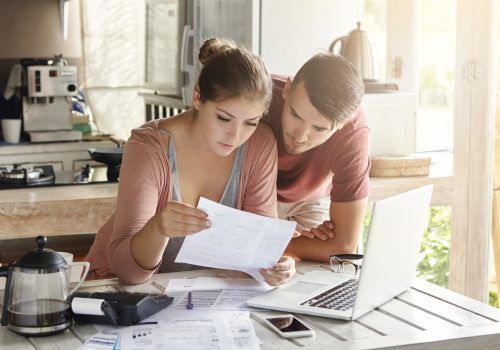 Saiba a diferença entre dívida caduca e prescrita