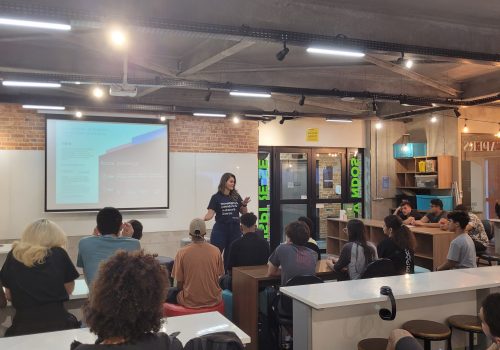 Ciência da Computação: Alvaristas participam de palestra inspiradora sobre carreira na área de tecnologia