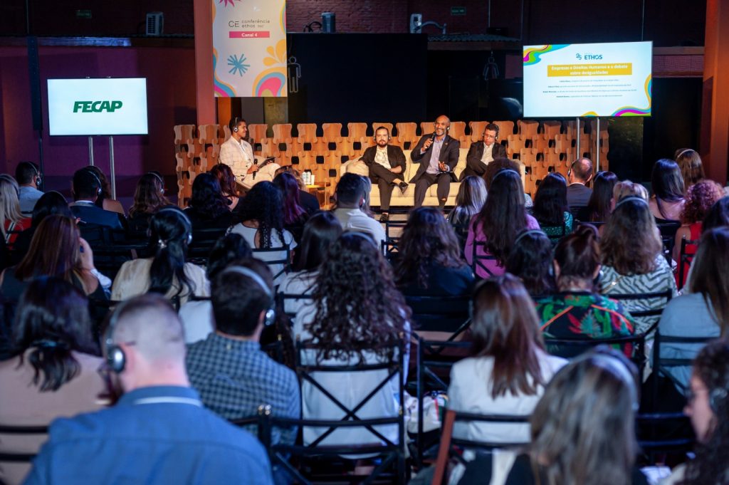 Professor de Relações Internacionais participa maior evento de sustentabilidade empresarial da América Latina