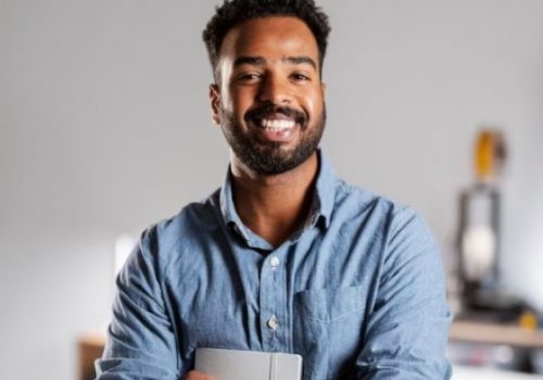 11/02, Dia do Zelador: atividade é fundamental para a gestão condominial