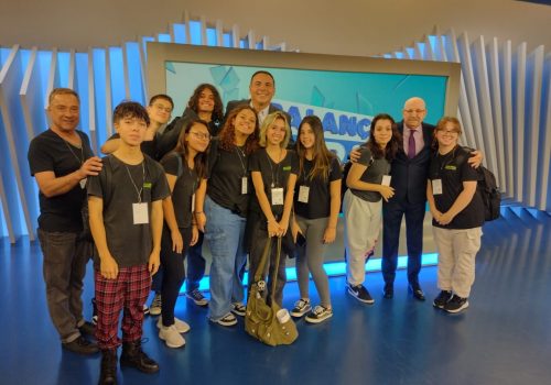 Alunos do Colégio FECAP visitam a Record TV