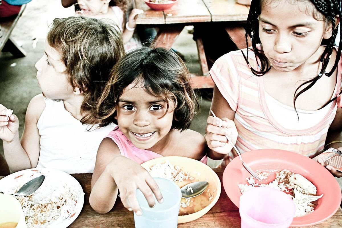 Semana Mundial da Alimentação tem comida, falta razão.