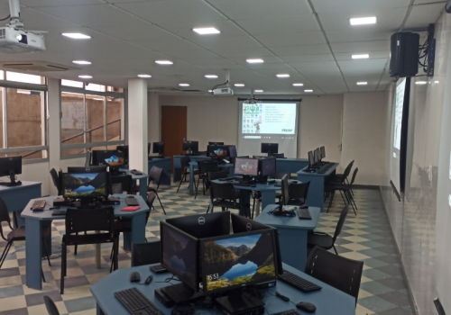 FECAP conclui modernização de mais um laboratório de informática 