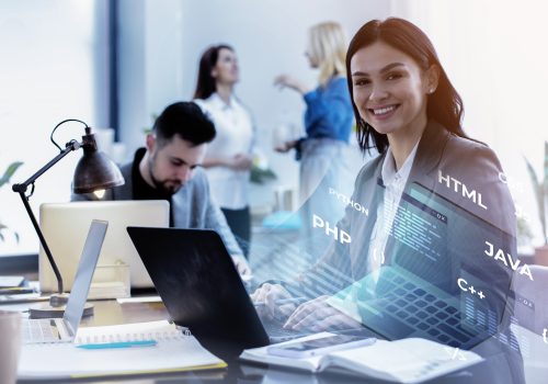 Tecnologia: conheça carreiras em alta e dicas para conseguir uma vaga na área 