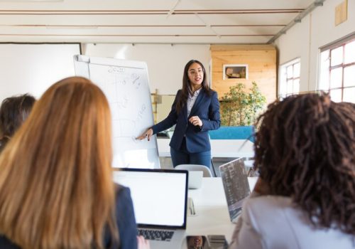 FECAP apresenta cursos a colaboradores da SLT CONSULT 