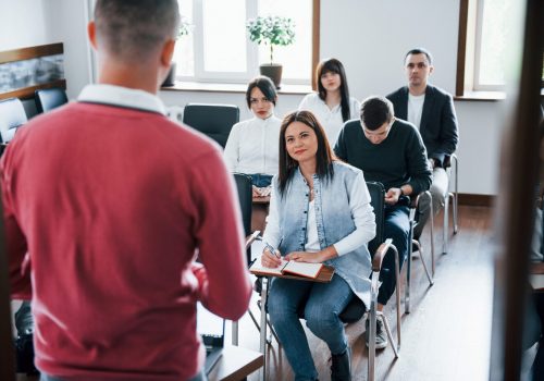 Férias de julho: veja cursos de curta duração para estudar no recesso escolar!