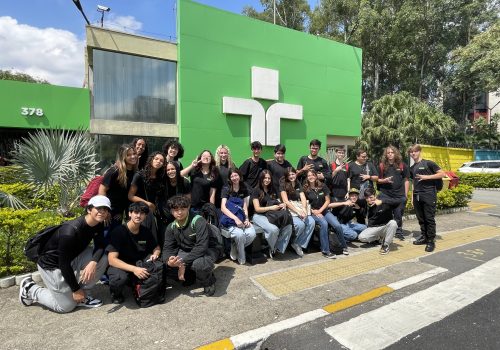 Alunos do Colégio FECAP visitam a TV Cultura em vivência técnica exclusiva