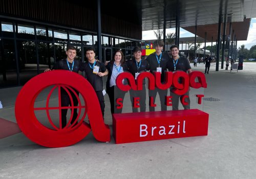 Alunos do Colégio FECAP levam protagonismo estudantil à Anuga Select Brazil 2025