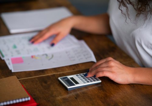 IRPF 2025: falta menos de um mês para o fim do prazo, saiba como declarar!