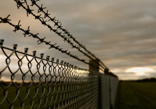 Conflito entre Irã e Israel pressiona economia global e ameaça estabilidade no Brasil, alerta professor da FECAP