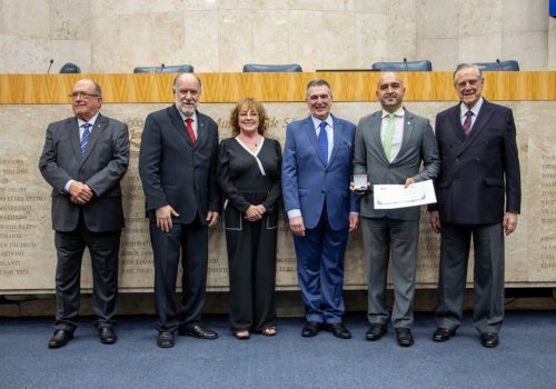 Vice-Reitor da FECAP é homenageado pelo CRA-SP na comemoração de 60 anos da regulamentação da profissão