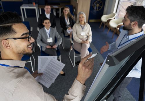 NAF-FECAP promove Curso Básico e visita à Receita Federal para estudantes