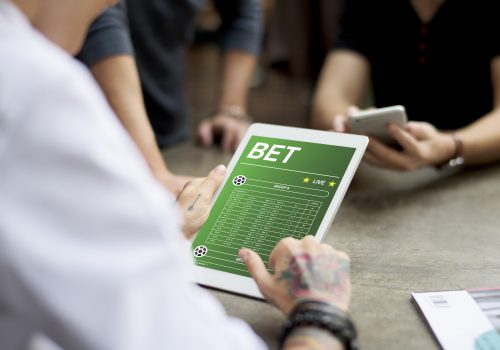 46,3% dos jovens de SP fizeram apostas em bets no 1º trimestre, aponta estudo da FECAP