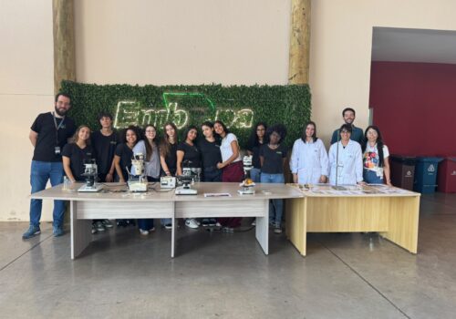 Alunos do Colégio FECAP vivenciam ciência e inovação em visita técnica à Embrapa
