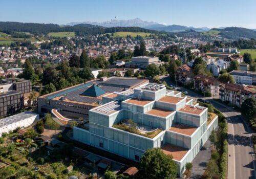 Ex-aluno da FECAP conquista bolsa do governo suíço e inicia doutorado na University of St. Gallen